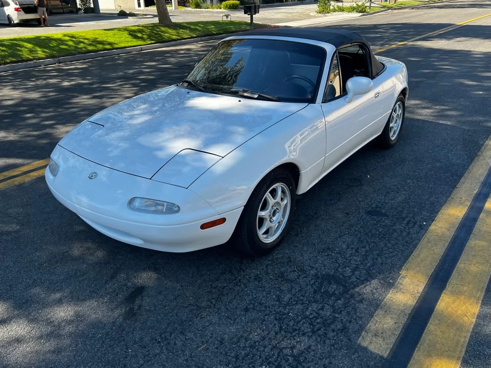 1994 Mazda NA MX-5 Miata - Image 4 of 10