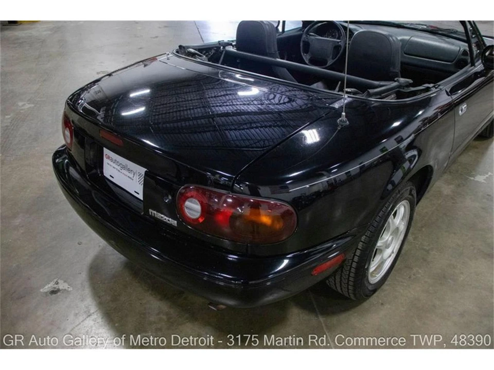 1994 Mazda NA MX-5 Miata - Image 16 of 31