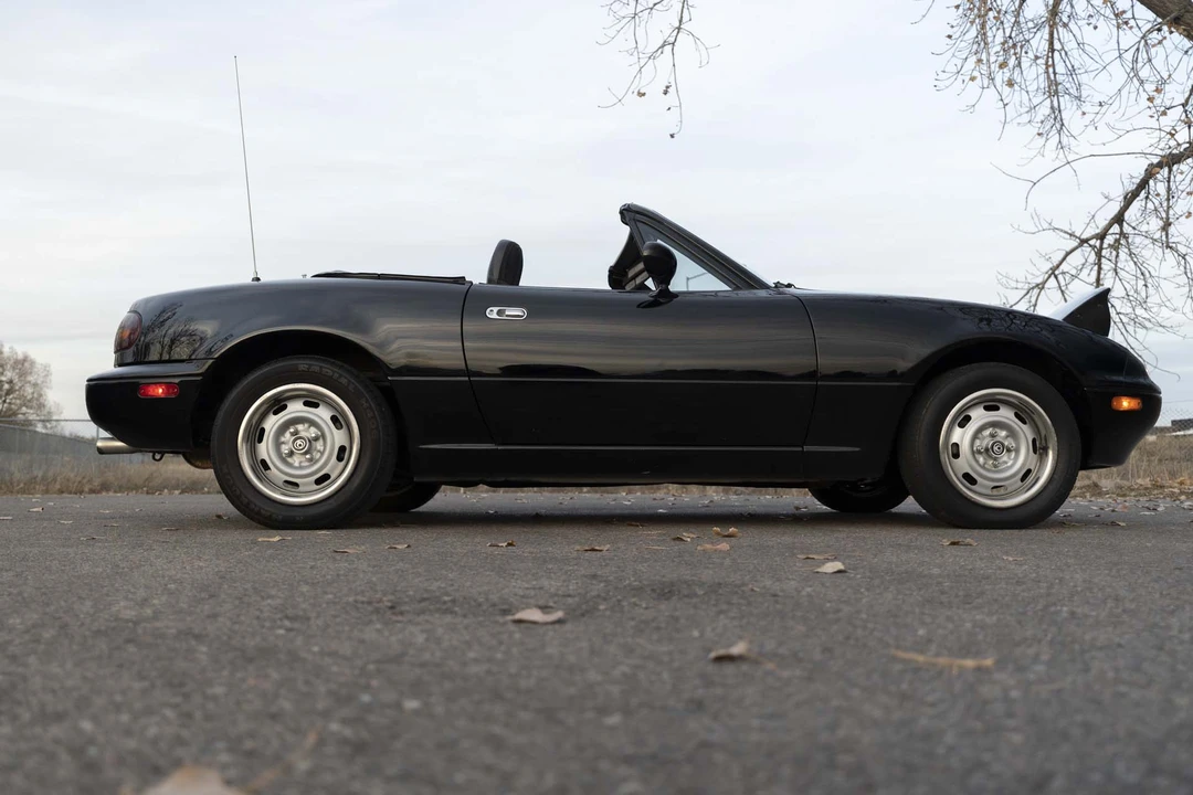 1994 Mazda NA MX-5 Miata - Image 14 of 31