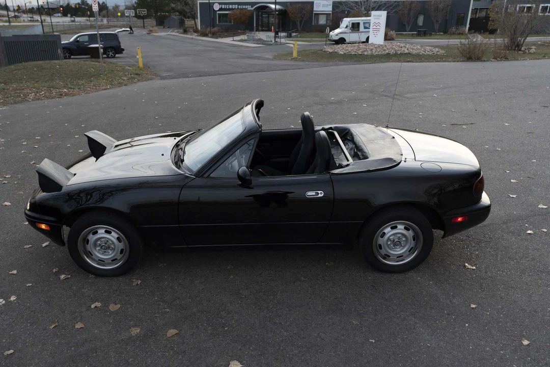 1994 Mazda NA MX-5 Miata - Image 16 of 31