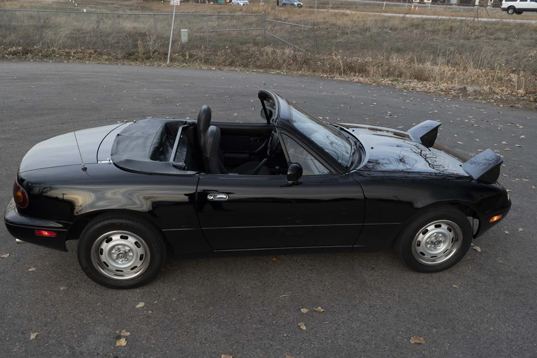 1994 Mazda NA MX-5 Miata - Image 19 of 31