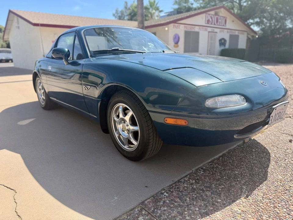 1994 Mazda NA MX-5 Miata - Image 2 of 14