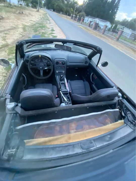 1994 Mazda NA MX-5 Miata - Image 5 of 7