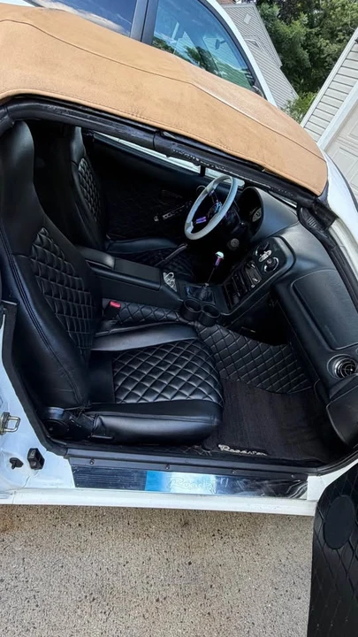 1994 Mazda NA MX-5 Miata - Image 7 of 10