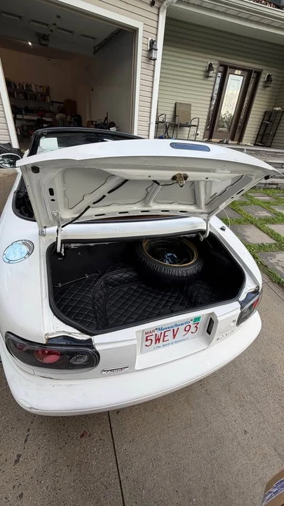 1994 Mazda NA MX-5 Miata - Image 9 of 10
