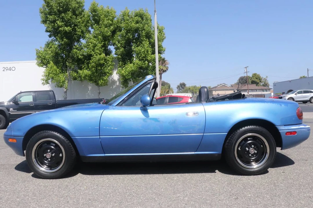 1994 Mazda NA MX-5 Miata - Image 14 of 23