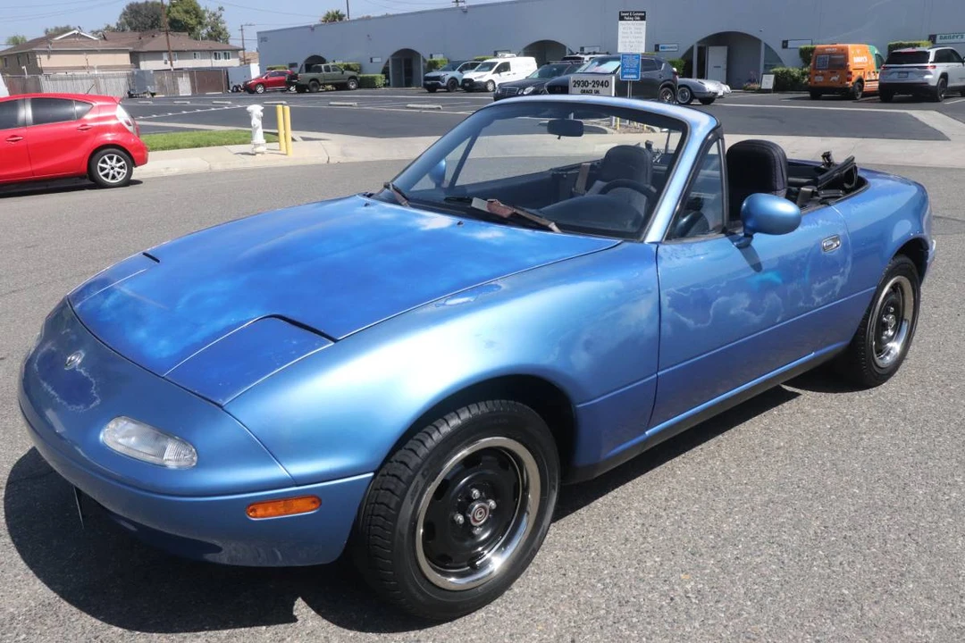 1994 Mazda NA MX-5 Miata - Image 15 of 23