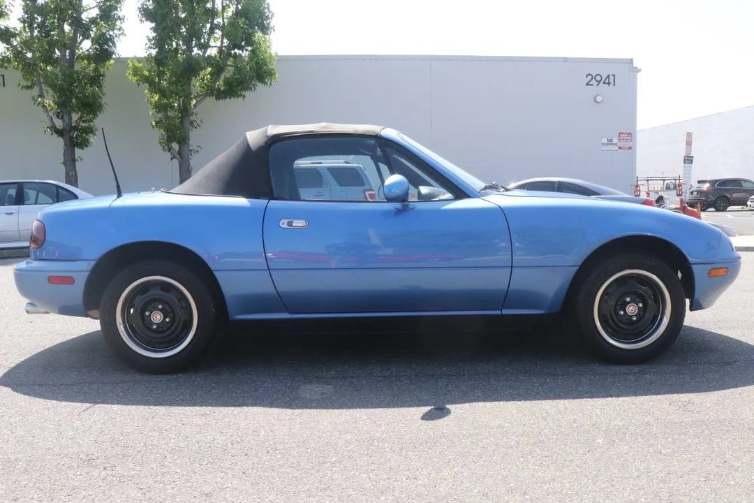 1994 Mazda NA MX-5 Miata - Image 5 of 23