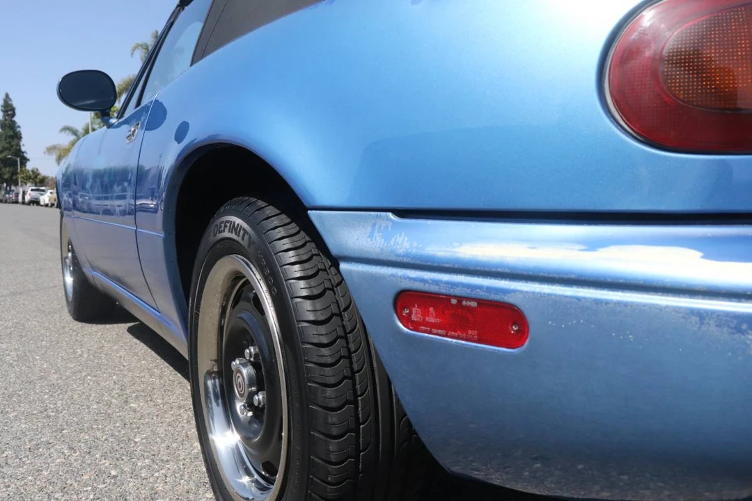 1994 Mazda NA MX-5 Miata - Image 20 of 23