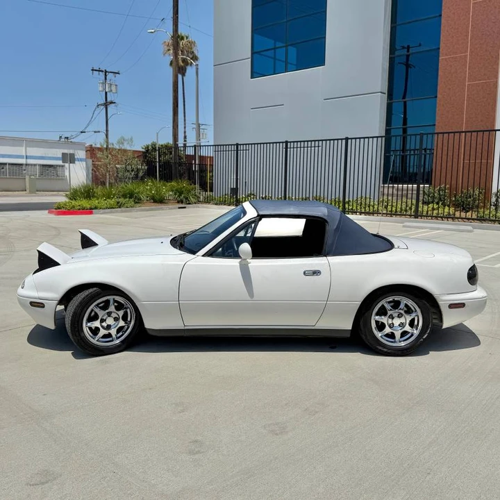 1994 Mazda NA MX-5 Miata - Image 8 of 20