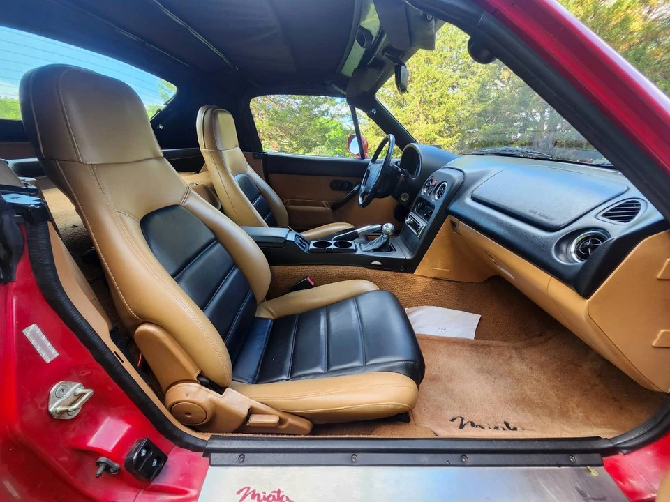 1994 Mazda NA MX-5 Miata - Image 10 of 20
