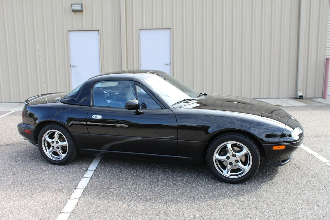 1994 Mazda NA MX-5 Miata - Image 5 of 31
