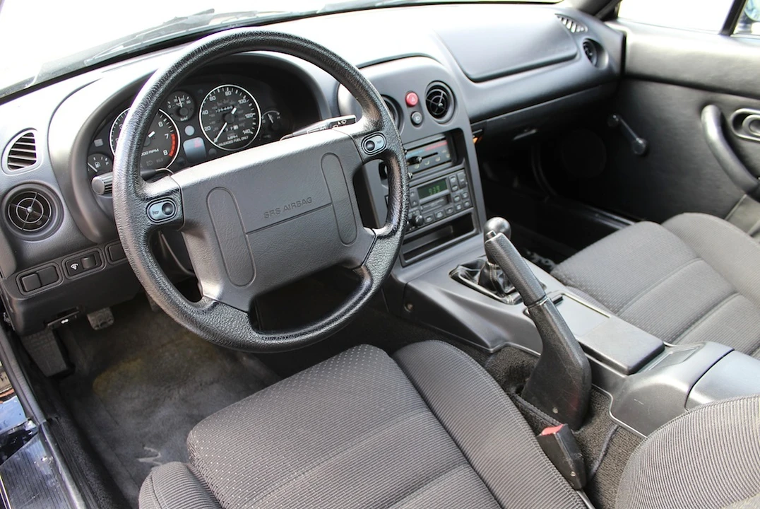 1994 Mazda NA MX-5 Miata - Image 24 of 31