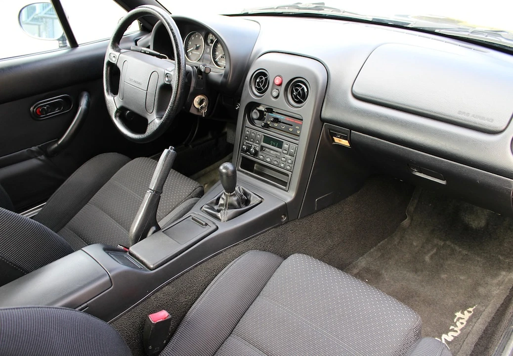 1994 Mazda NA MX-5 Miata - Image 23 of 31
