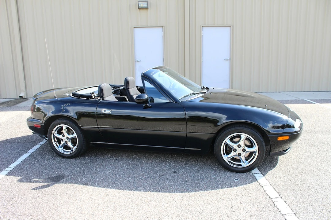 1994 Mazda NA MX-5 Miata - Image 13 of 31