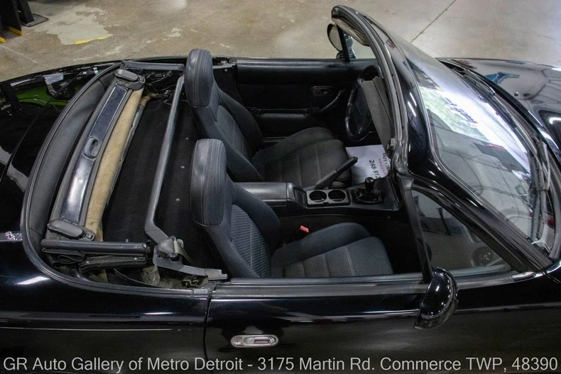 1994 Mazda NA MX-5 Miata - Image 15 of 31