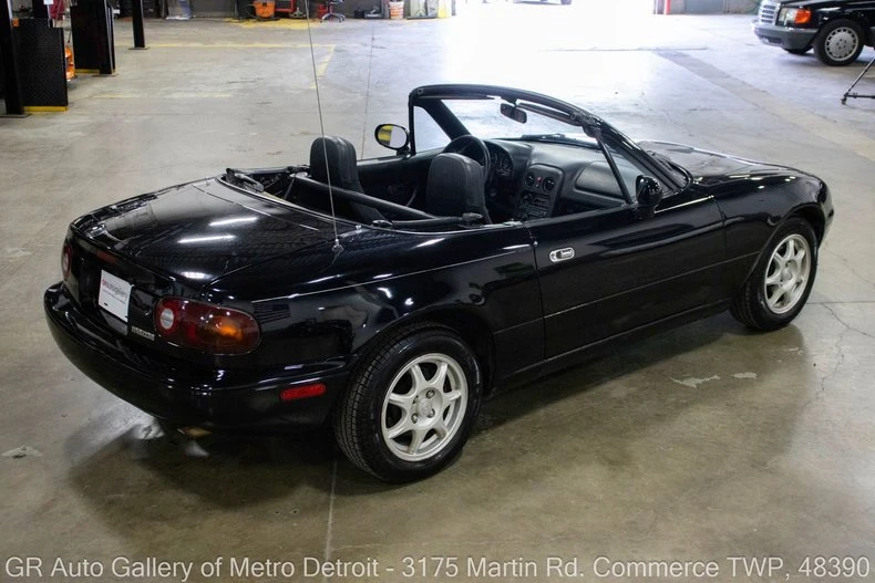 1994 Mazda NA MX-5 Miata - Image 8 of 31