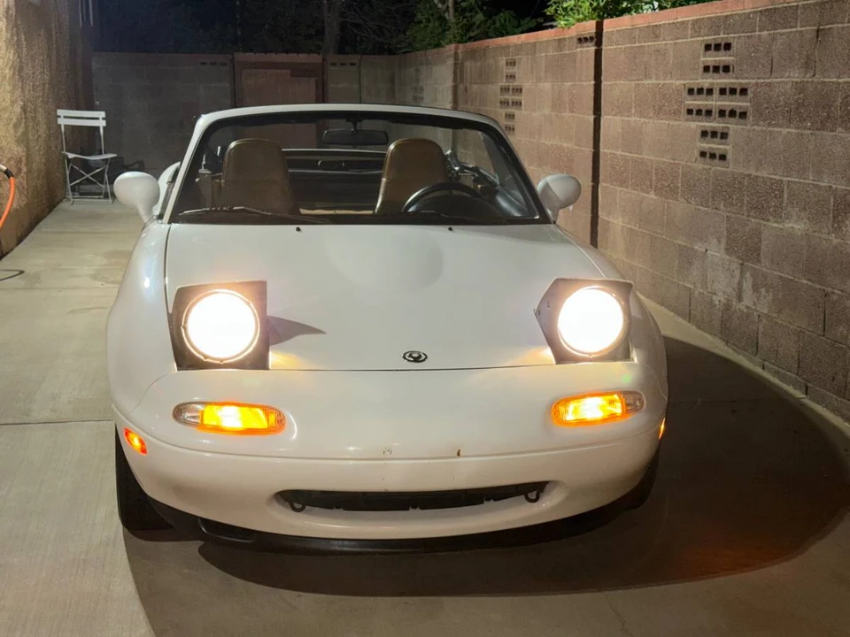1994 Mazda NA MX-5 Miata - Image 9 of 16