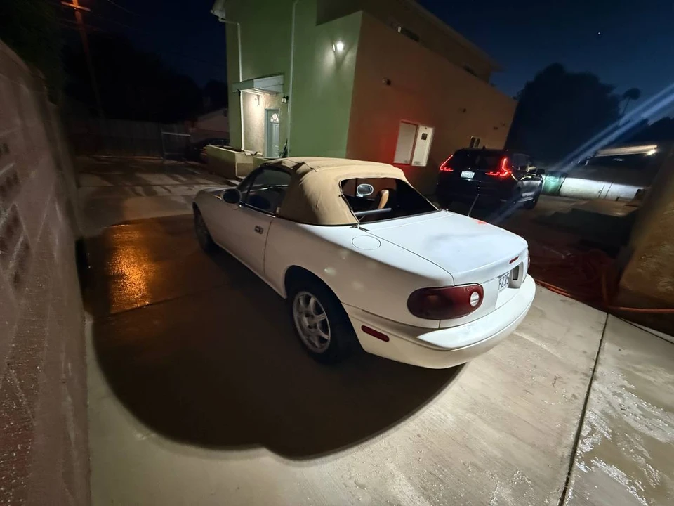 1994 Mazda NA MX-5 Miata - Image 3 of 16
