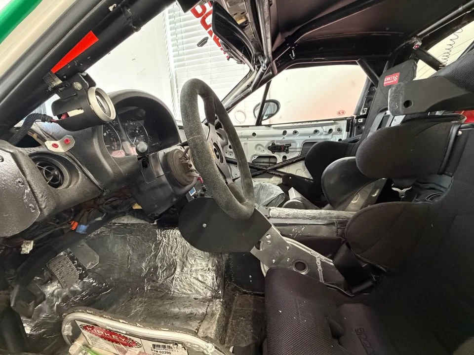 1994 Mazda NA MX-5 Miata - Image 8 of 8