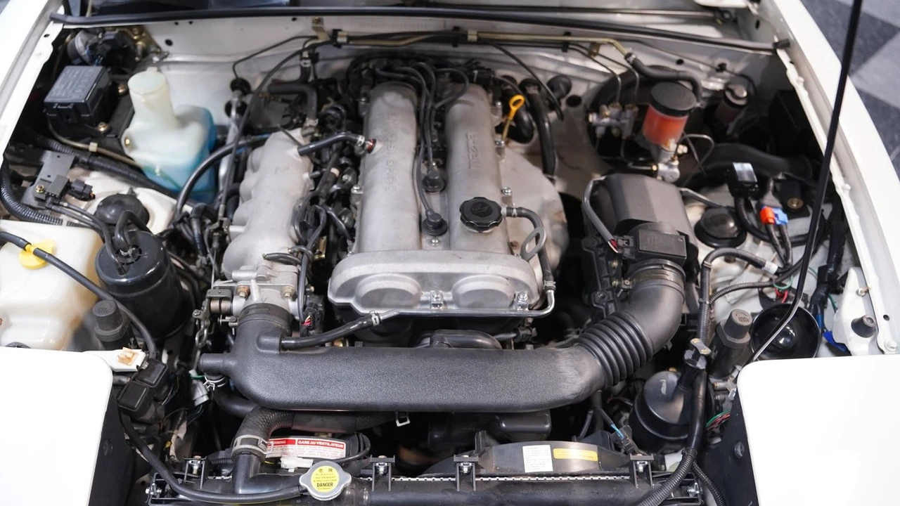 1994 Mazda NA MX-5 Miata - Image 3 of 12