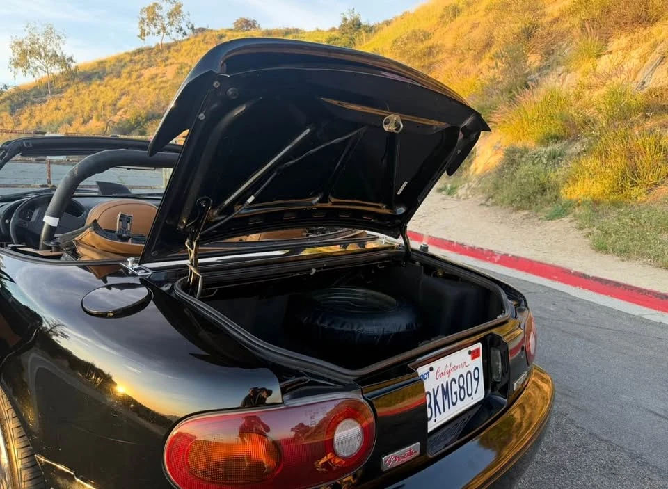 1994 Mazda NA MX-5 Miata - Image 13 of 13