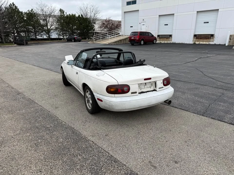 1994 Mazda NA MX-5 Miata - Image 5 of 12
