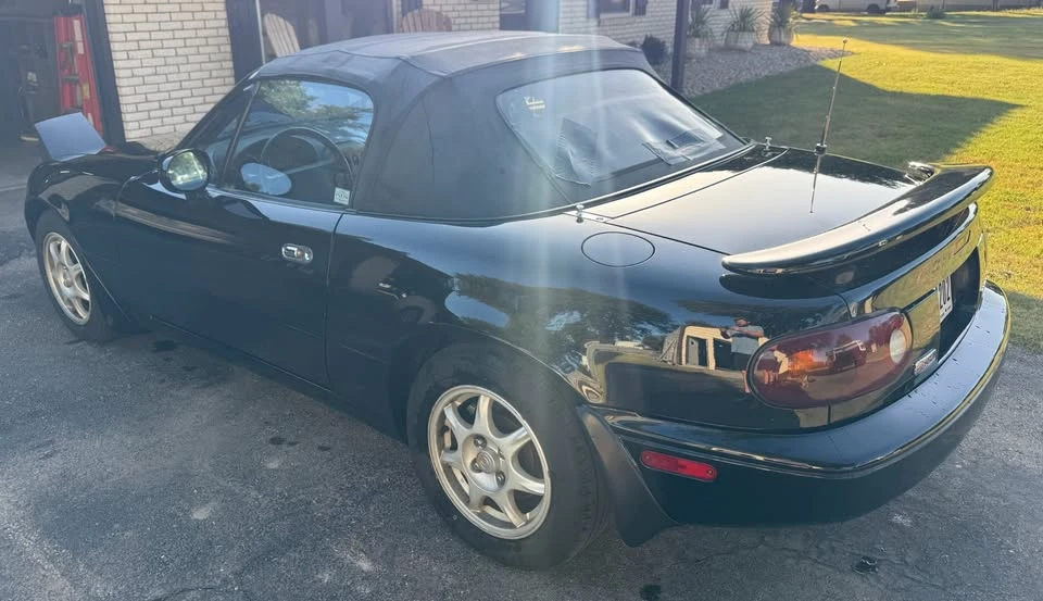 1994 Mazda NA MX-5 Miata - Image 3 of 12