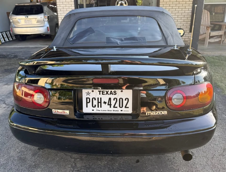 1994 Mazda NA MX-5 Miata - Image 4 of 12