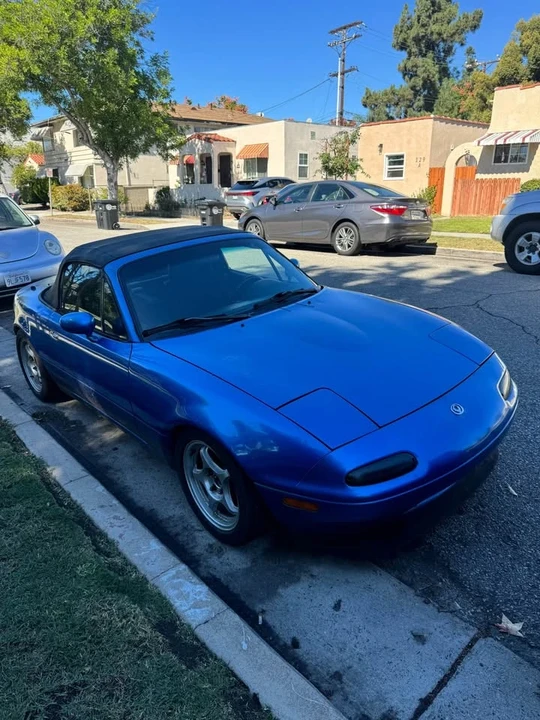 1994 Mazda NA MX-5 Miata - Image 3 of 11