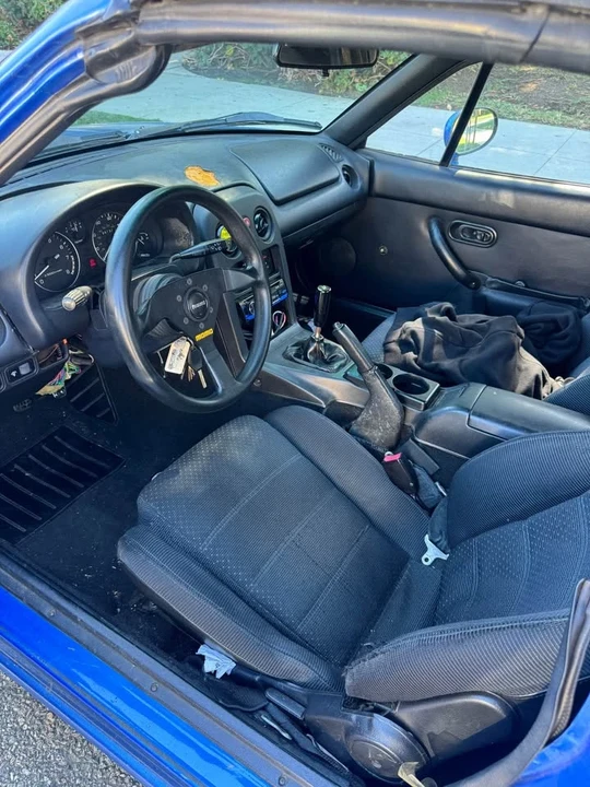 1994 Mazda NA MX-5 Miata - Image 7 of 11