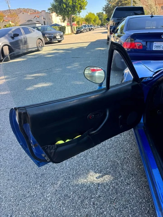 1994 Mazda NA MX-5 Miata - Image 9 of 11