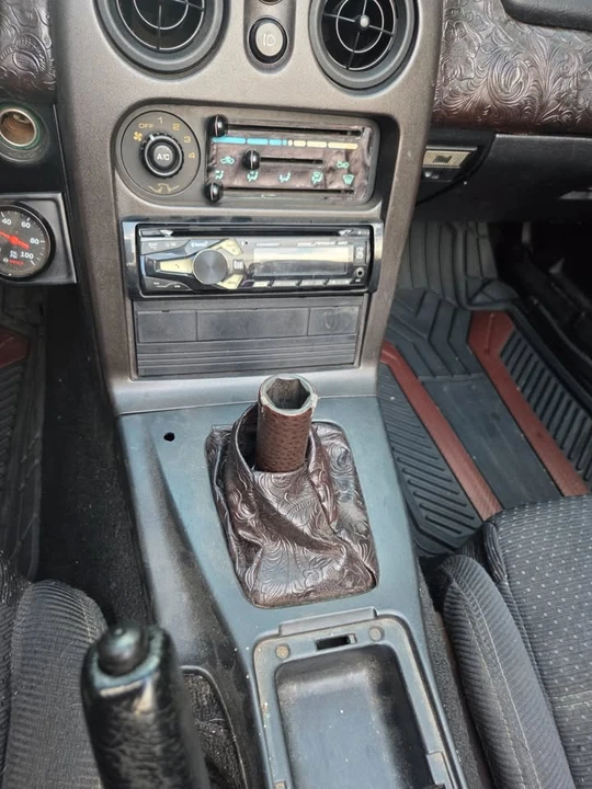 1994 Mazda NA MX-5 Miata - Image 12 of 13