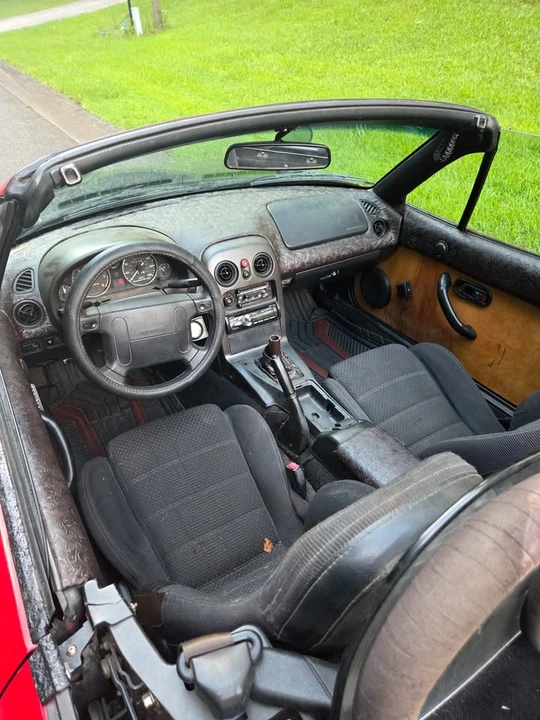 1994 Mazda NA MX-5 Miata - Image 8 of 13