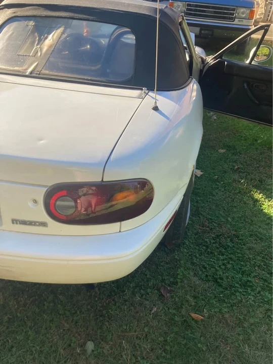 1994 Mazda NA MX-5 Miata - Image 6 of 20