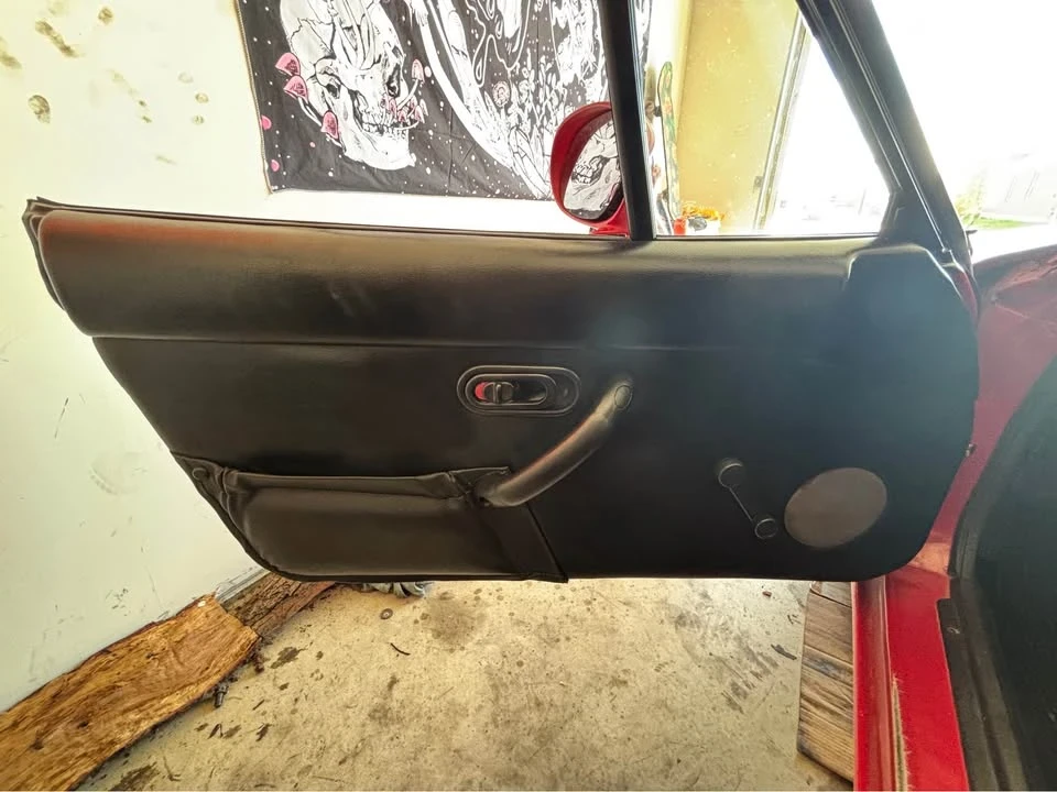 1994 Mazda NA MX-5 Miata - Image 9 of 11