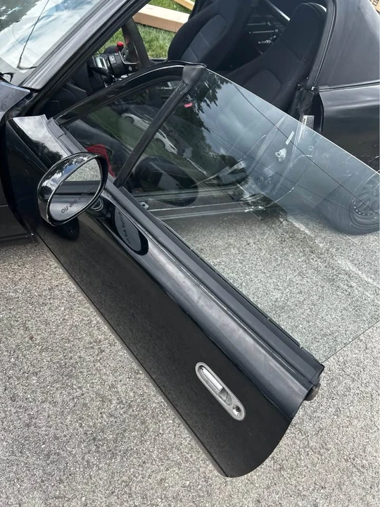 1994 Mazda NA MX-5 Miata - Image 4 of 9