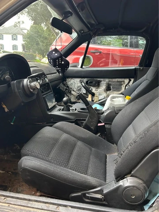 1994 Mazda NA MX-5 Miata - Image 9 of 11