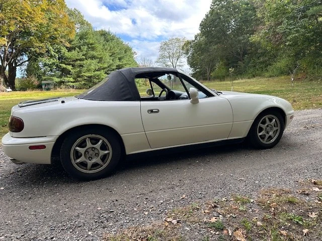 1994 Mazda NA MX-5 Miata - Image 15 of 18