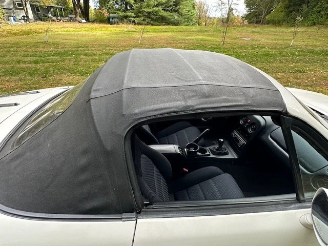 1994 Mazda NA MX-5 Miata - Image 16 of 18