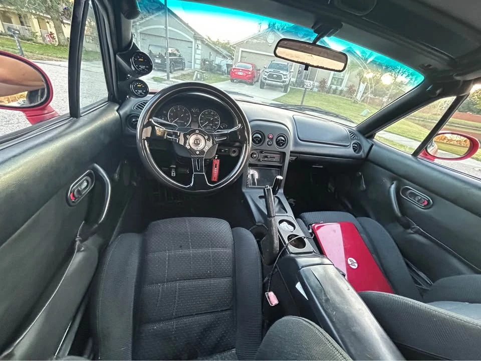 1994 Mazda NA MX-5 Miata - Image 11 of 13