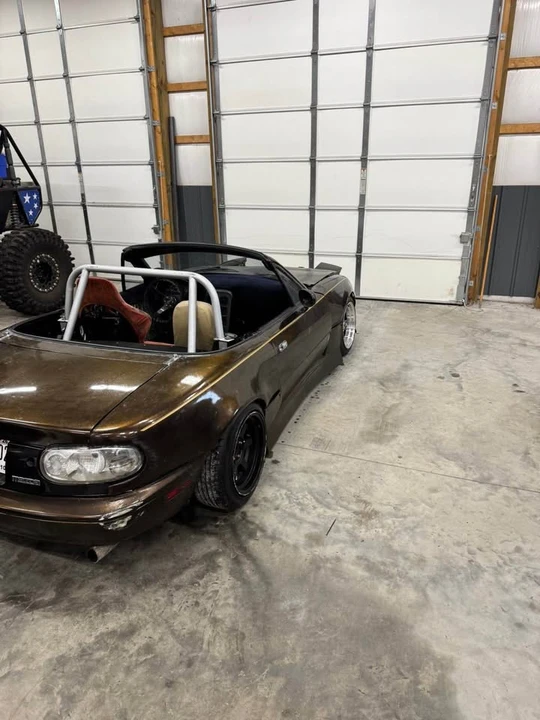 1994 Mazda NA MX-5 Miata - Image 5 of 10