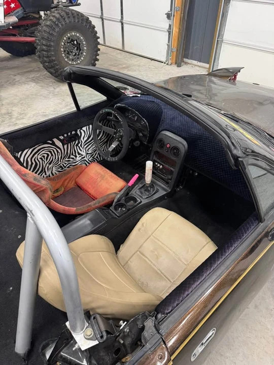 1994 Mazda NA MX-5 Miata - Image 7 of 10