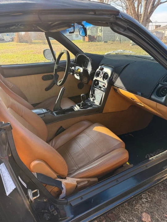 1994 Mazda NA MX-5 Miata - Image 5 of 13