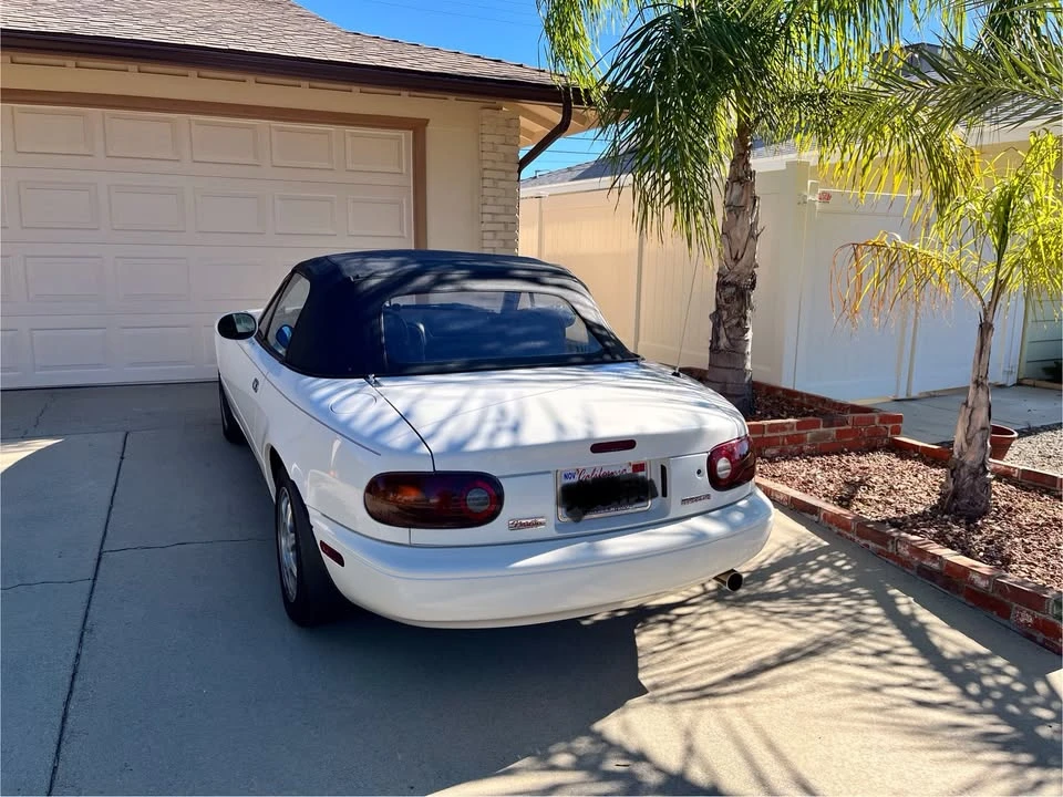 1994 Mazda NA MX-5 Miata - Image 9 of 10