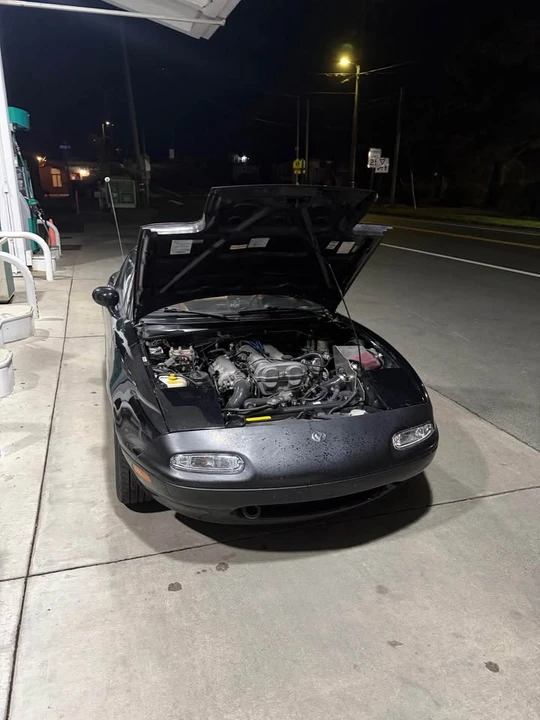 1994 Mazda NA MX-5 Miata - Image 6 of 9