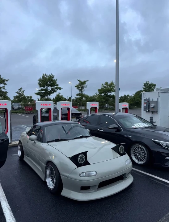 1994 Mazda NA MX-5 Miata - Image 5 of 15