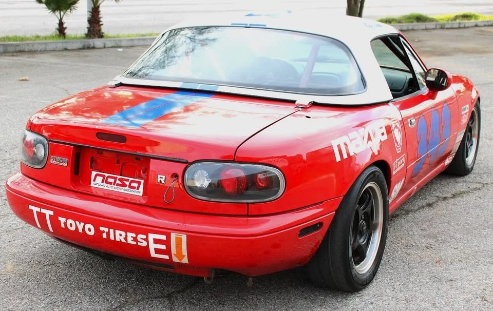 1994 Mazda NA MX-5 Miata - Image 5 of 20