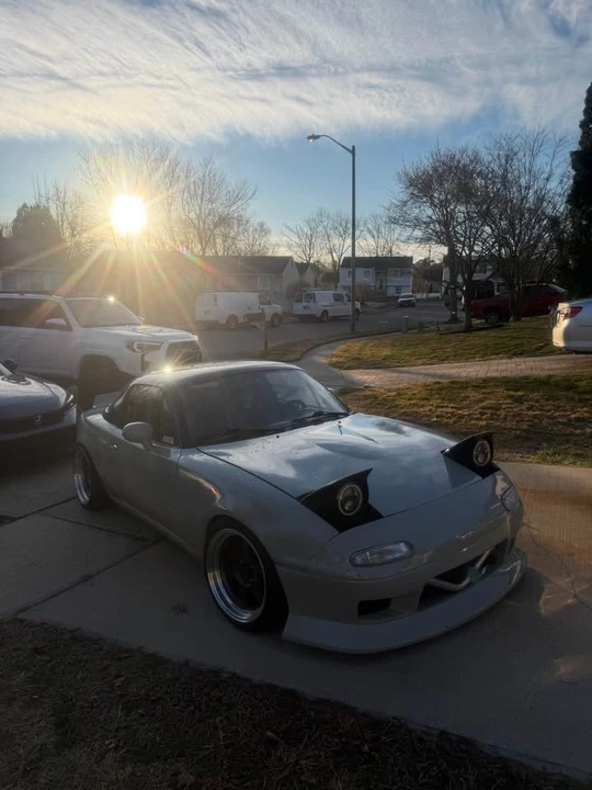 1994 Mazda NA MX-5 Miata - Image 2 of 15