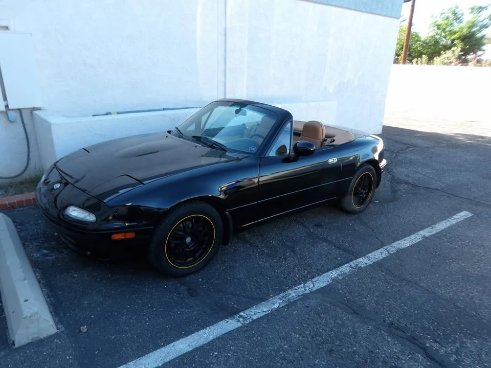 1994 Mazda NA MX-5 Miata - Image 6 of 12